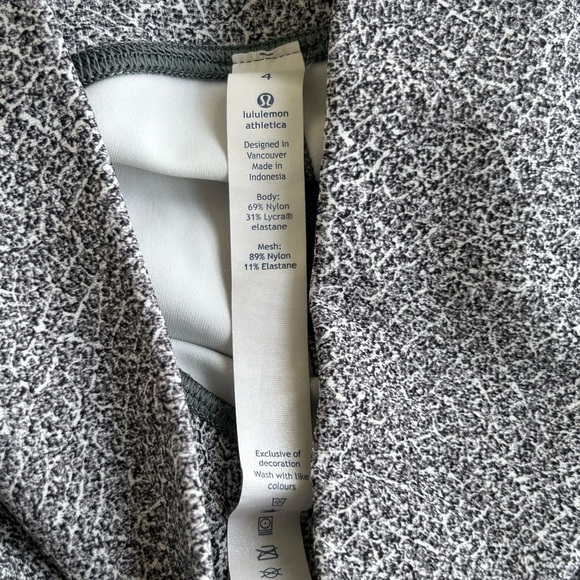 Lululemon Train Times Crop (17") Fractal Alpine White Black / Black Leggings Gym - Picture 12 of 14